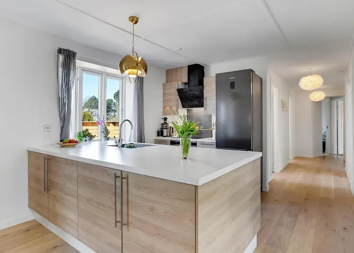 3 Bedroom Awesome In Samso 度假居 *